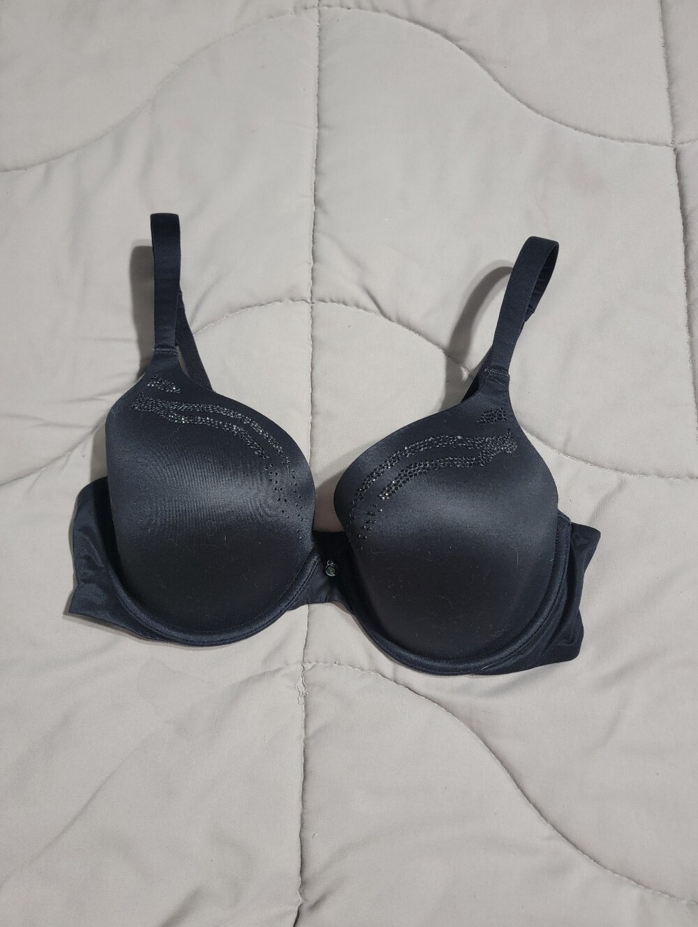 Victoria's Secret Lined Perfect Coverage Black Bra - Size 36C